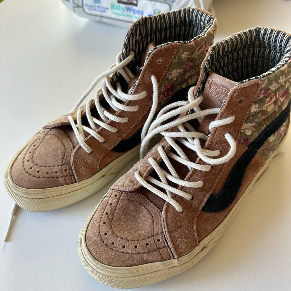 Sk8-Hi Cali Collection- Suede/Floral